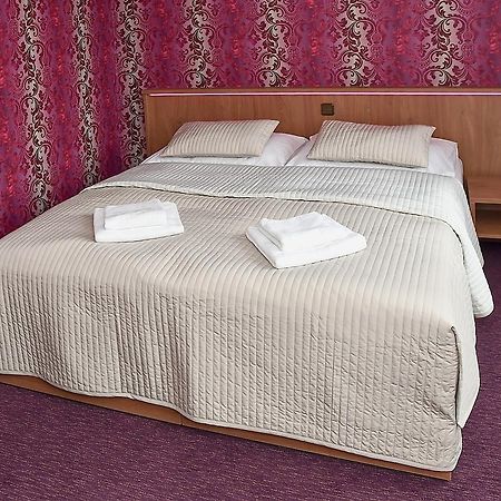 Hotel Sonata 흐라데츠 나트 모라비치 외부 사진