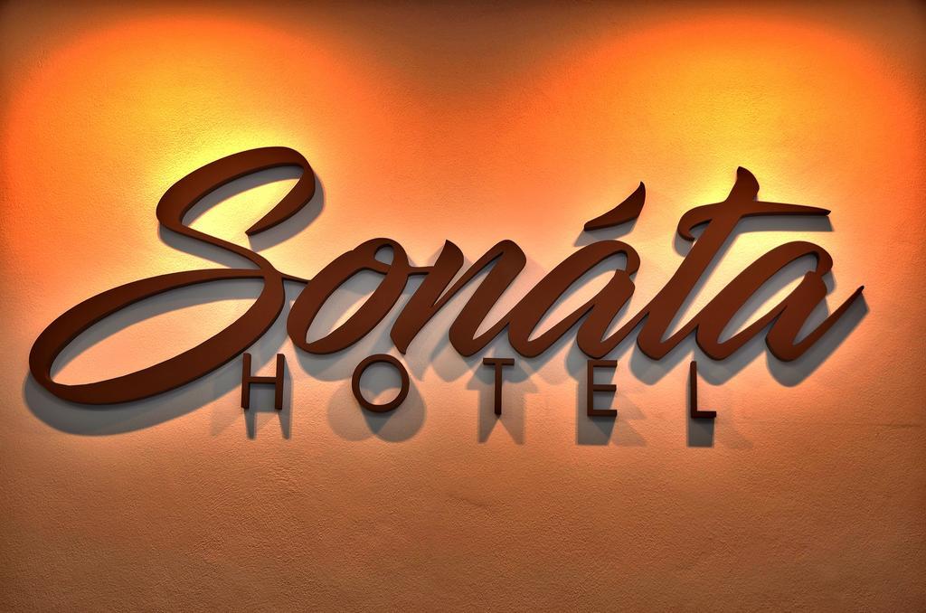 Hotel Sonata 흐라데츠 나트 모라비치 외부 사진